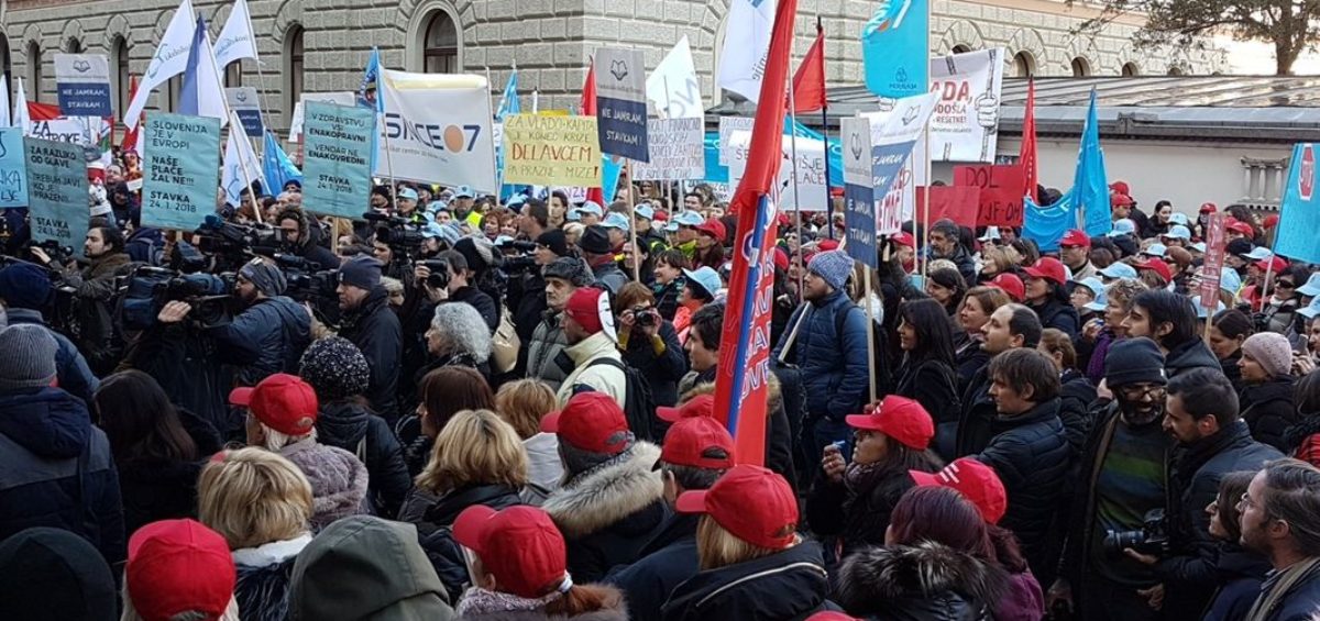 Slovenian public sector workers strike for higher wages